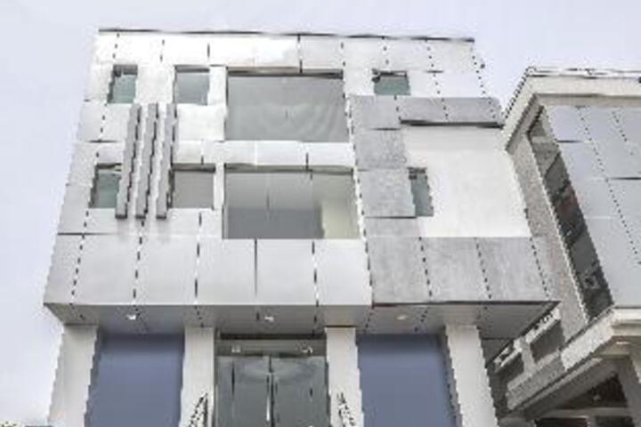 OYO 15154 Hotel Rock On