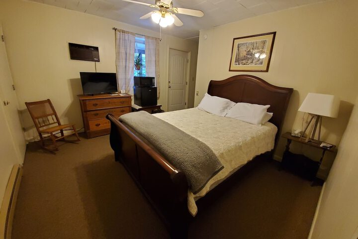 Room 18 of 68