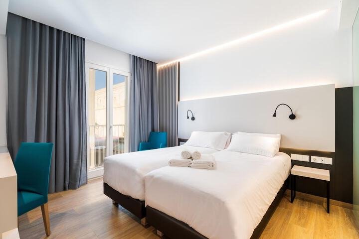 Room 21 of 42