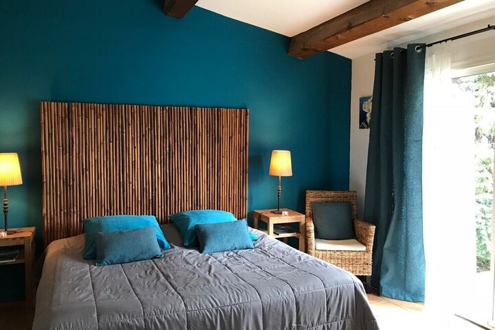Room 4 of 78