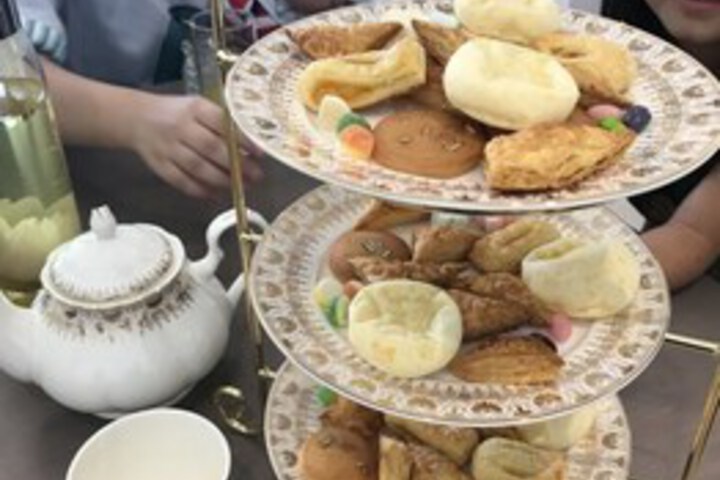 Breakfast/Coffee Service 18 of 122