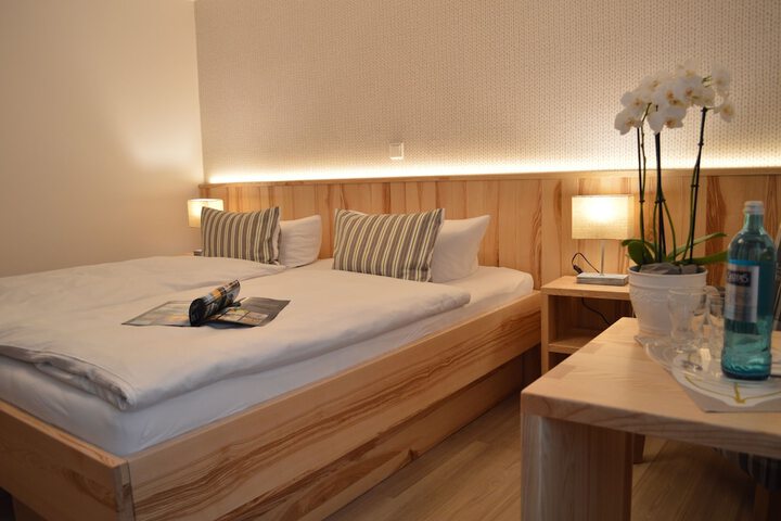 Room 4 of 23