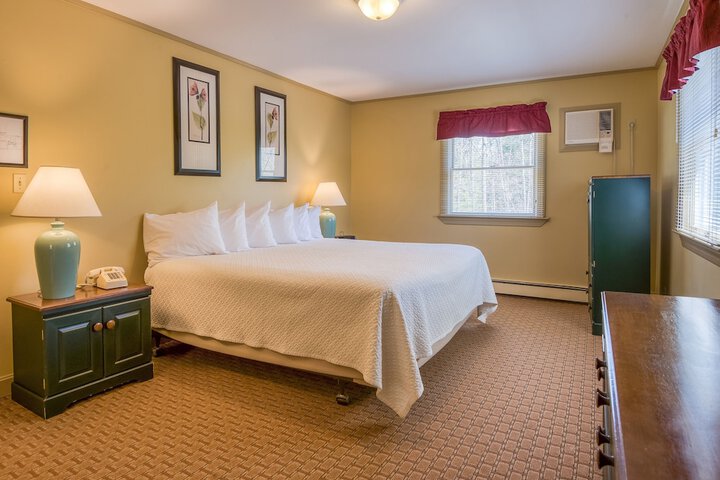 Superior King Lakeside with Shared Balcony (62 of 64)