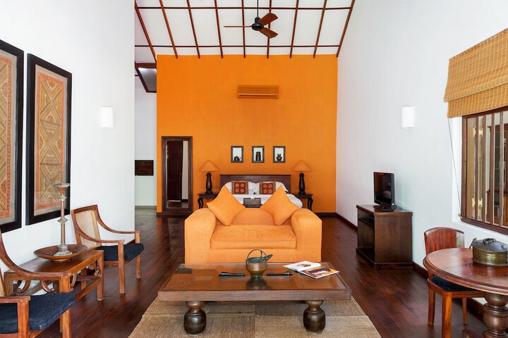Room 10 of 51