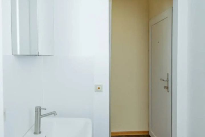 Room 10 of 11