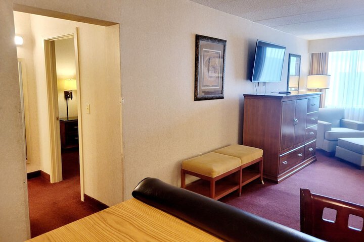 Room 9 of 40