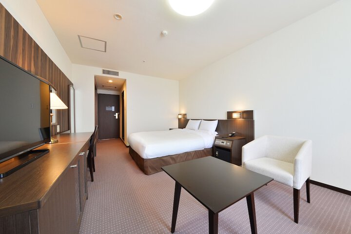 Room 17 of 105