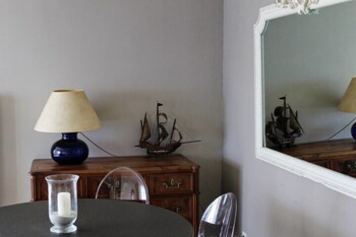 Room 4 of 14