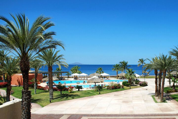 Pool Hotel