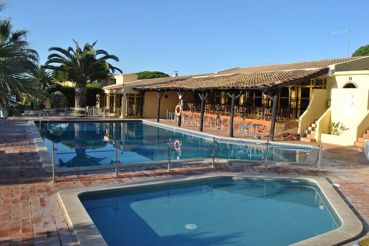 Pool 73 of 95
