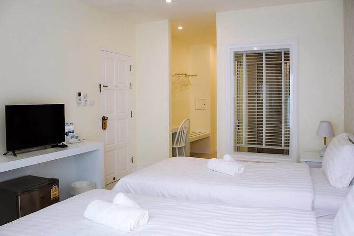 Room 12 of 45