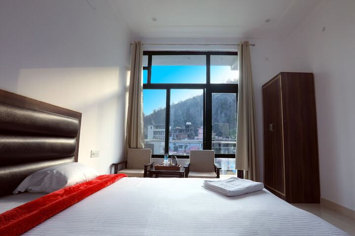 Hotel Tapovan Cottage