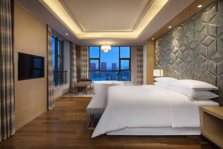 Room 7 of 46