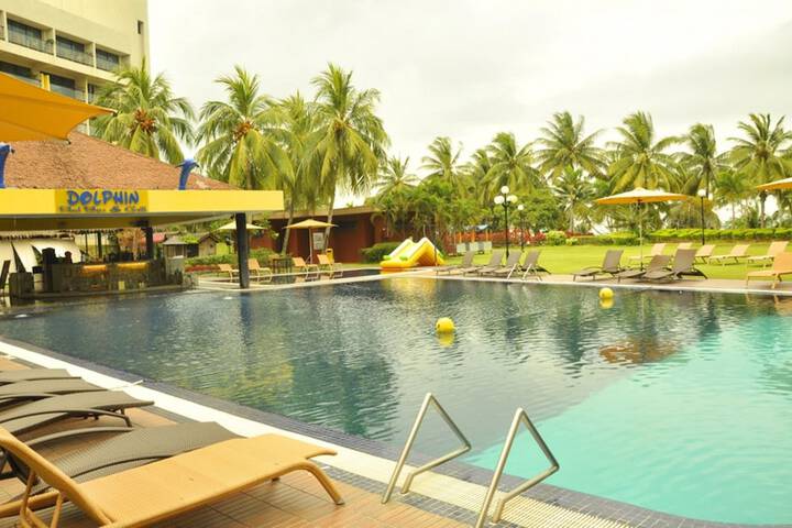 Pool Hotel