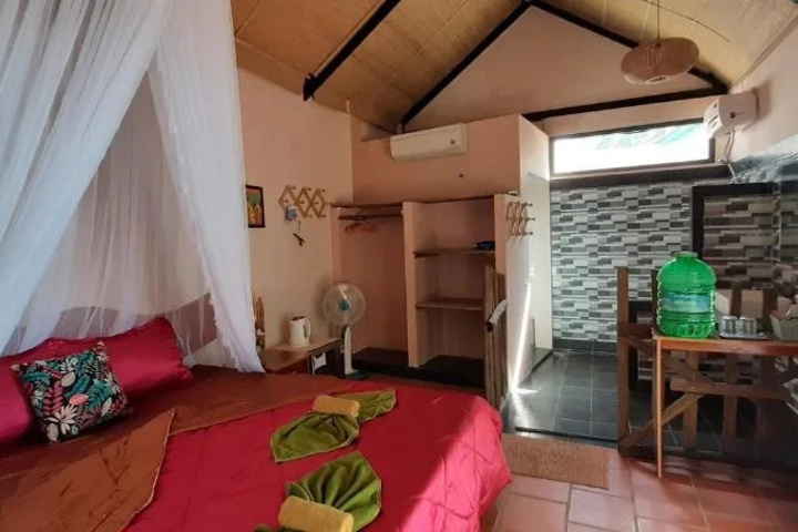 Room 5 of 19