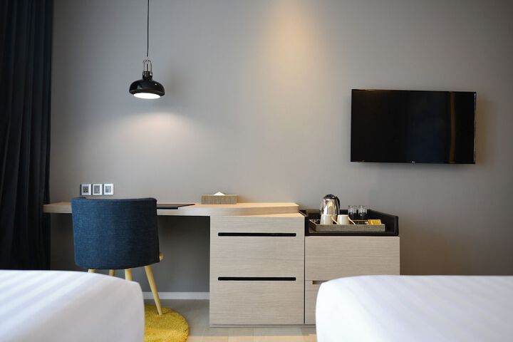Room 22 of 183