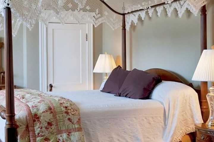 Room 25 of 65
