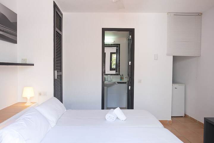 Room 10 of 52