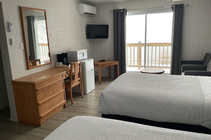 Room 32 of 71