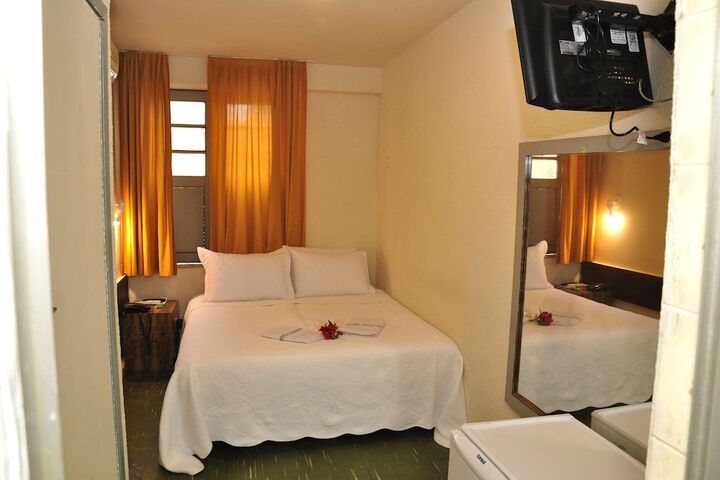 Room 8 of 47