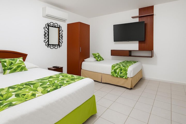 Room 7 of 25