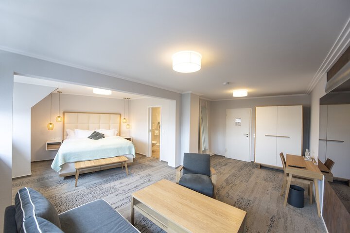 Room 7 of 41