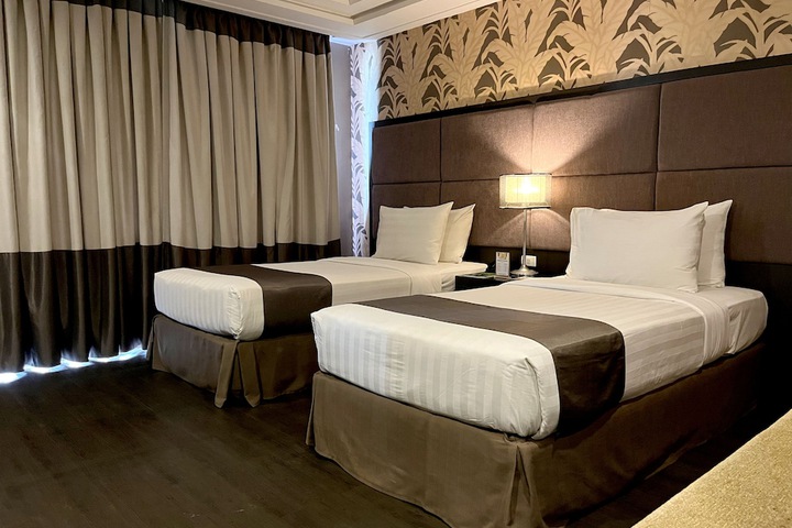 Room 3 of 26