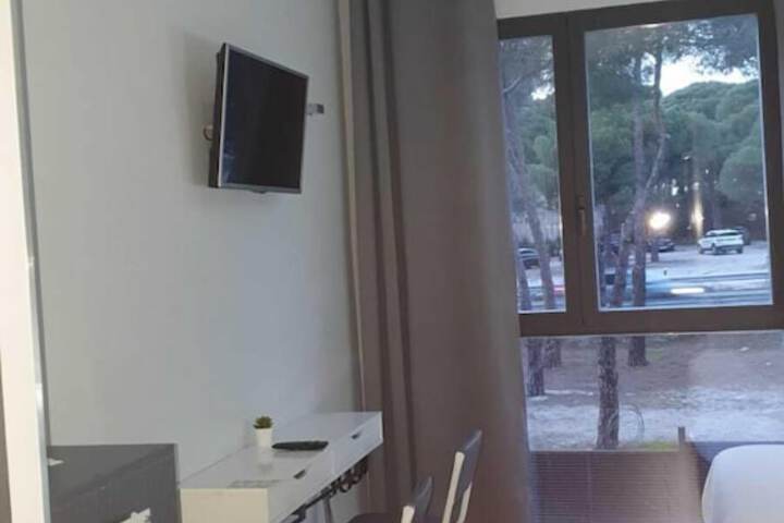 Room 10 of 39