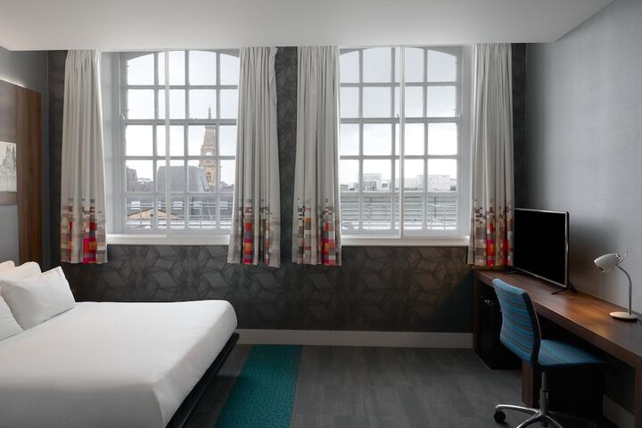Room 17 of 57
