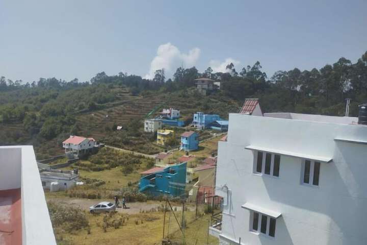 Hotel 6 of 7