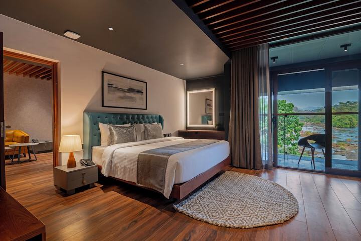 Room 26 of 45