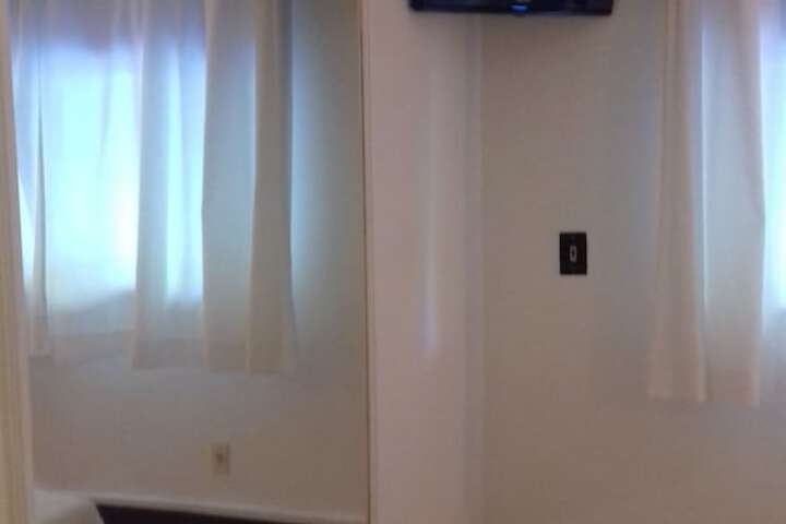 Room 23 of 112