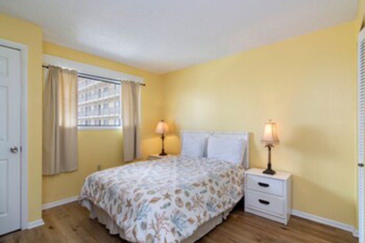 Room 100 of 130