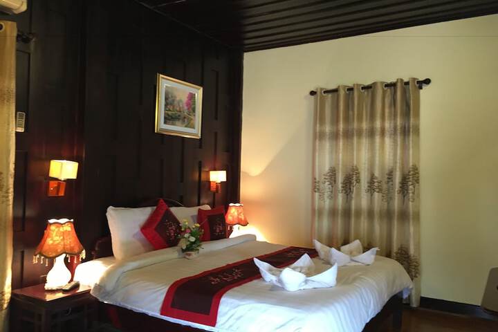 Room 9 of 29