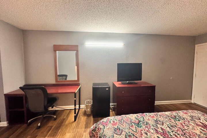 Room 42 of 91