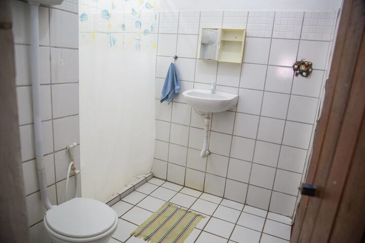 Room 6 of 21