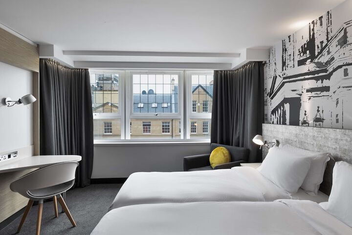 Room 42 of 134