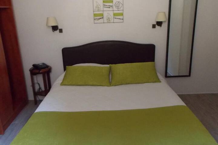 Room 8 of 53