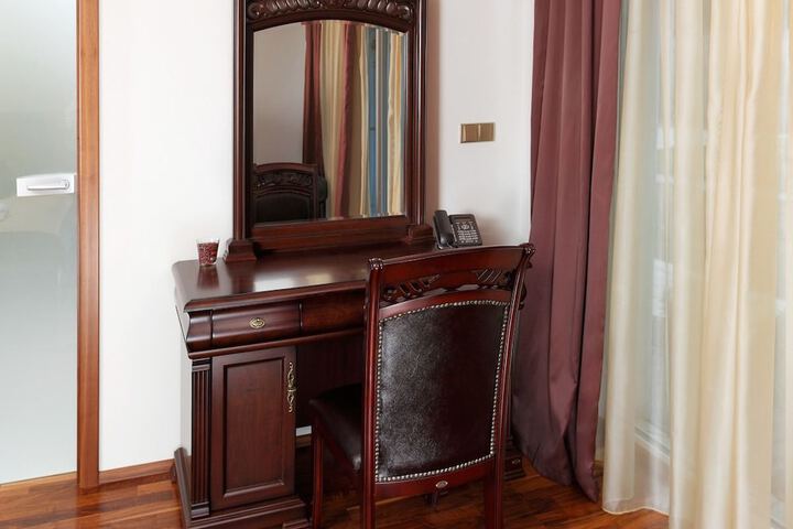Room 14 of 53