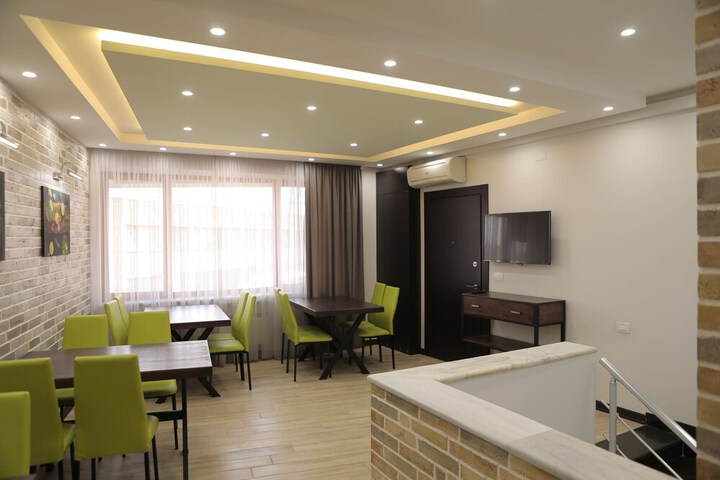 Hotel Interior 8 of 59