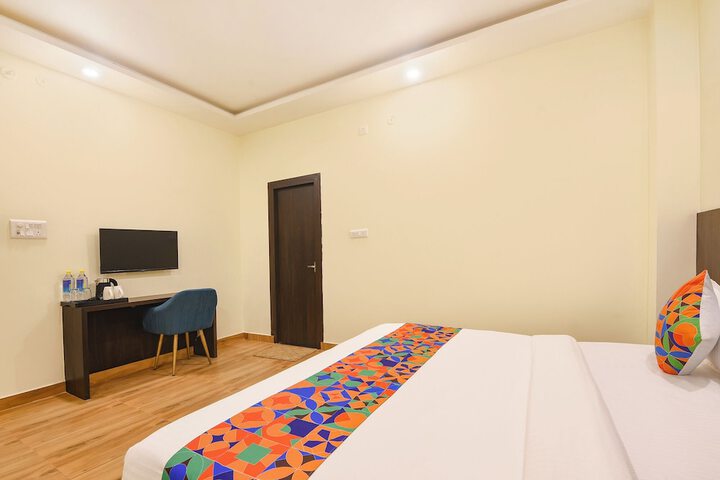 Room 16 of 35