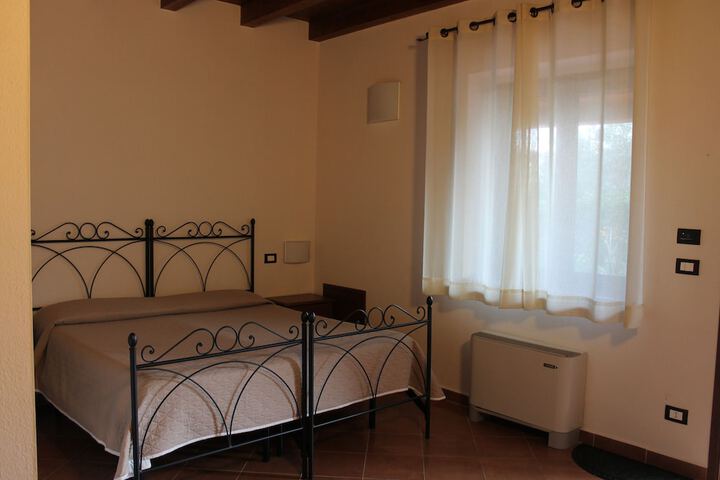 Room 8 of 45