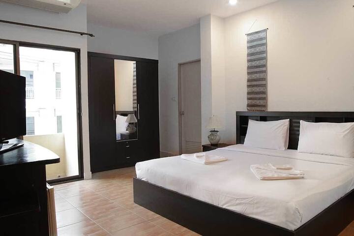 Room 2 of 55