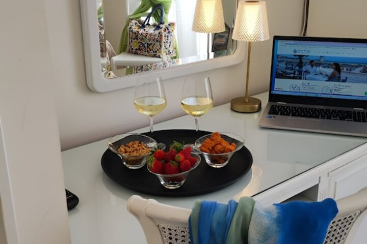 Room 21 of 40