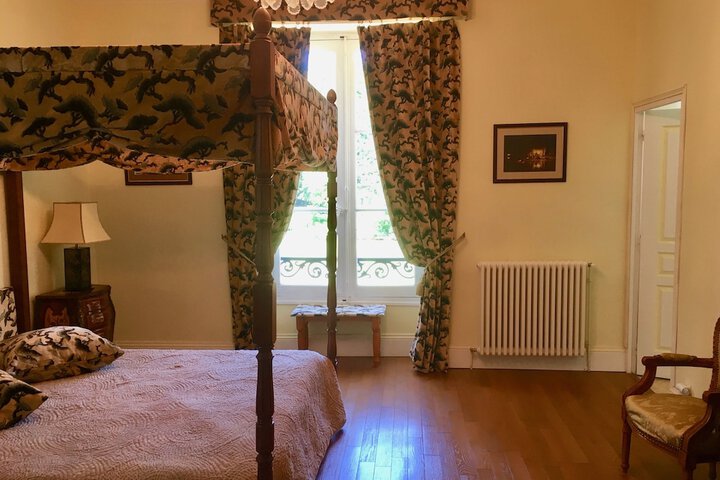 Room 25 of 125