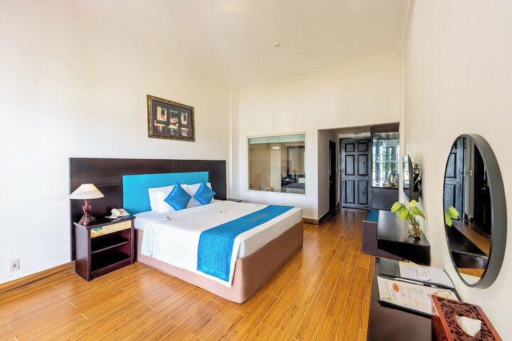 Room 30 of 162