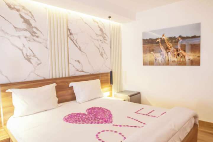 Room 15 of 35