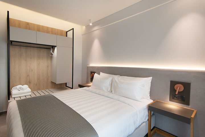 Room 21 of 106