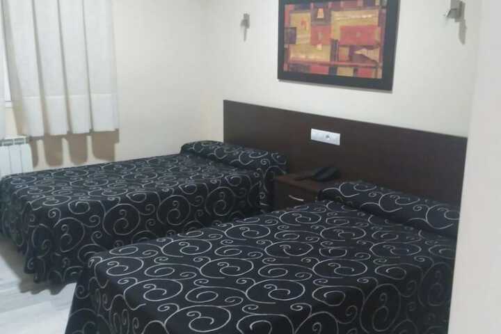 Room 5 of 14