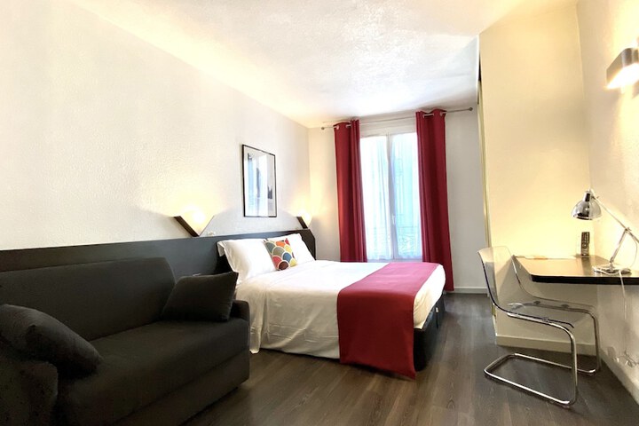 Room 19 of 47